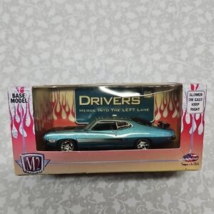 2010 M2 Machines 1970 Ford Torino GT 1:64 Die-cast Car 10-08 Release 6